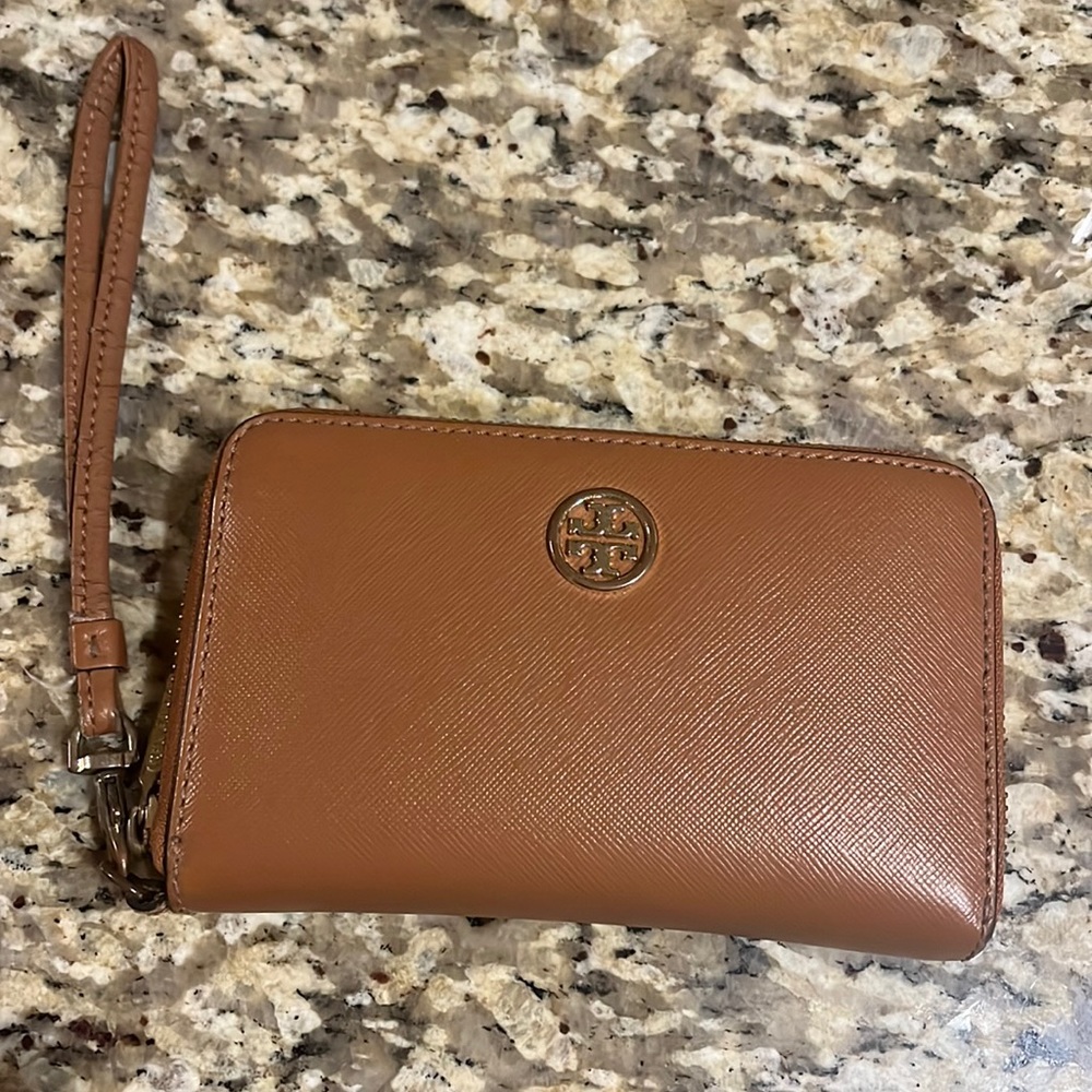 Tory Burch Robinson Wristlet Wallet Brown Leather